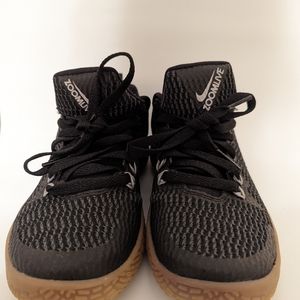 Nike basketball shoes size 6